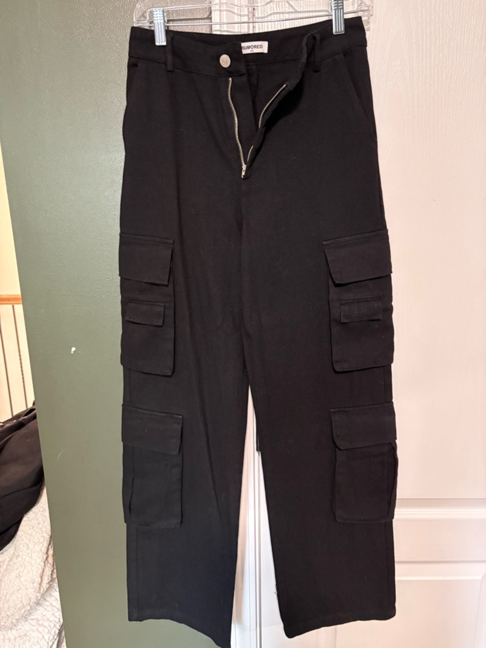 Black XS Rumored Cargo Jeans